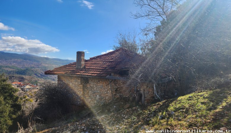 FIRSAT DENİZLİ TAVAS KAYACAKÖYDE 1145M2 2 KATLI TAŞ EV VE ARSASI