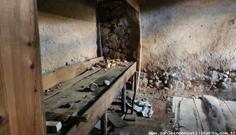 FIRSAT DENİZLİ TAVAS KAYACAKÖYDE 1145M2 2 KATLI TAŞ EV VE ARSASI