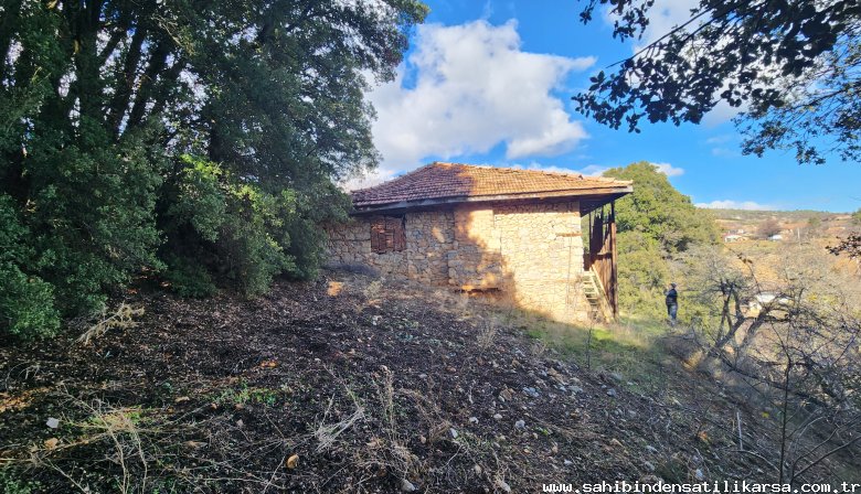 FIRSAT DENİZLİ TAVAS KAYACAKÖYDE 1145M2 2 KATLI TAŞ EV VE ARSASI