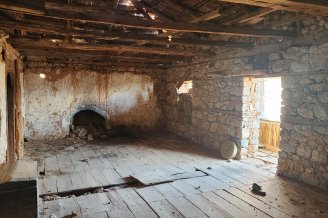 FIRSAT DENİZLİ TAVAS KAYACAKÖYDE 1145M2 2 KATLI TAŞ EV VE ARSASI