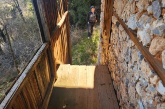 FIRSAT DENİZLİ TAVAS KAYACAKÖYDE 1145M2 2 KATLI TAŞ EV VE ARSASI